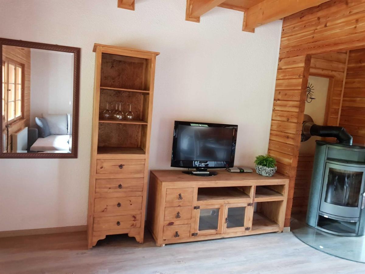 Blockhaus Canow Mit Fahrraedern Zewnętrze zdjęcie