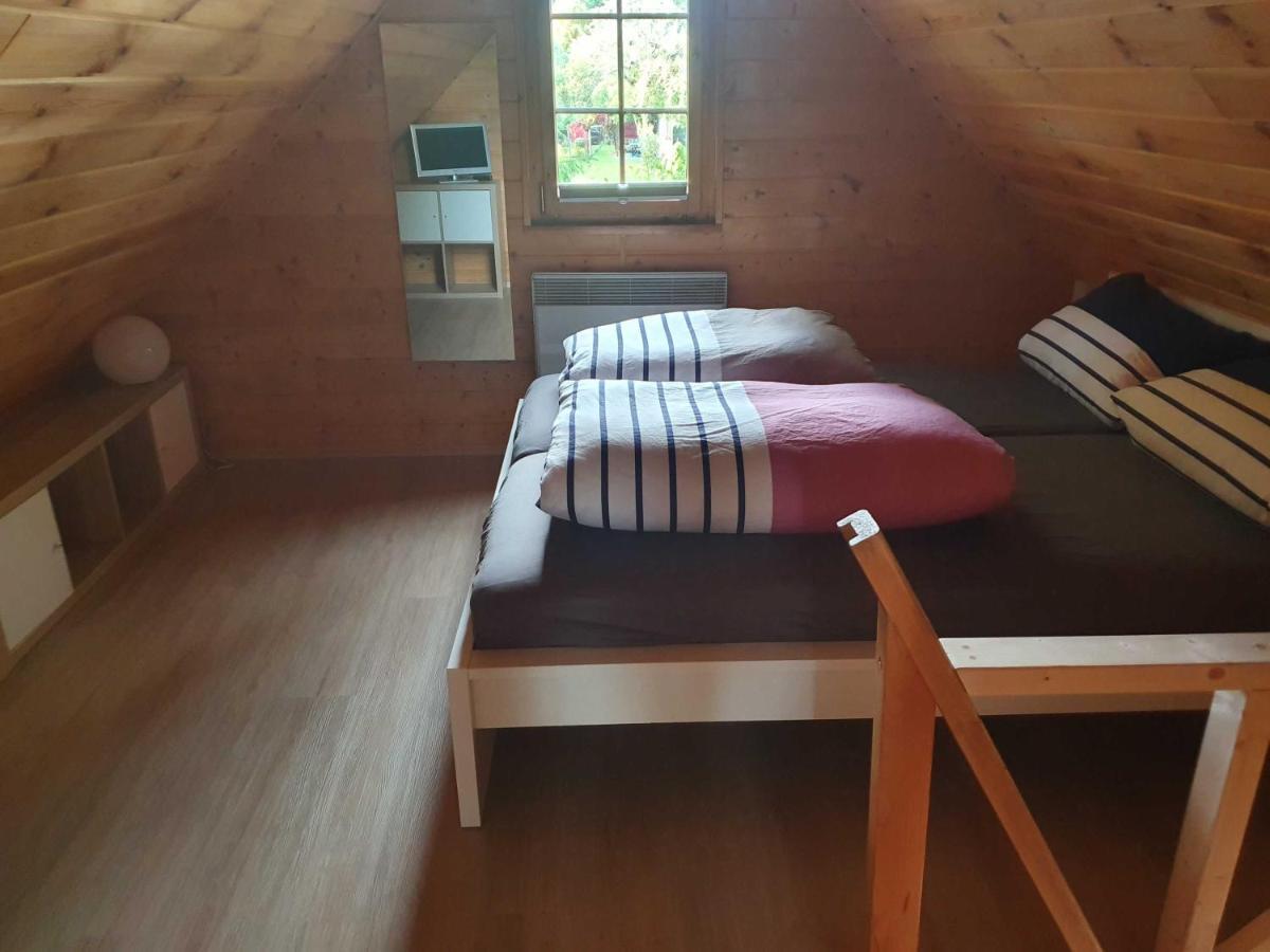 Blockhaus Canow Mit Fahrraedern Zewnętrze zdjęcie